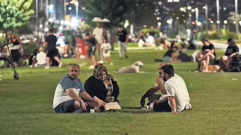 Gündüz Kavurucu Sıcak, Gece Nemli Kabus: İstanbul'da Hava Durumu Çıldırdı!