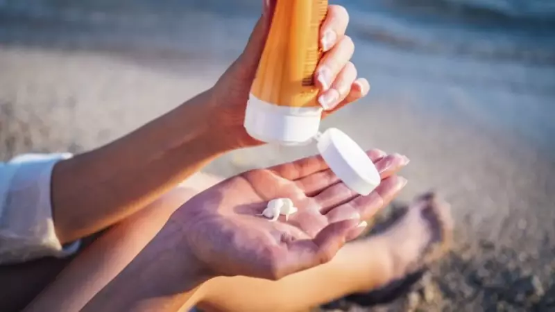 Güneş Kremi Seçerken Dikkat! Yanlış Ürün Sağlığınızı Tehdit Edebilir