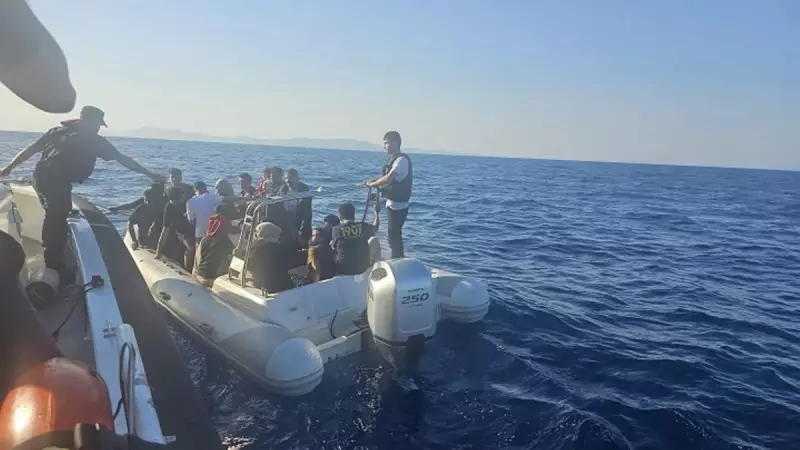 İzmir'de Dramatik Kurtarma: 33 Düzensiz Göçmen Zorlu Şartlardan Kurtarıldı!