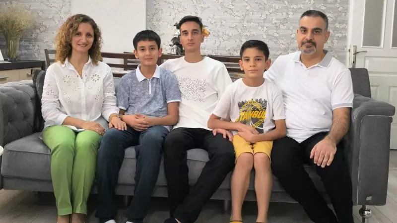 Kardeşler Türkiye Şampiyonu! Biri TYT, Diğeri LGS Birincisi Oldu