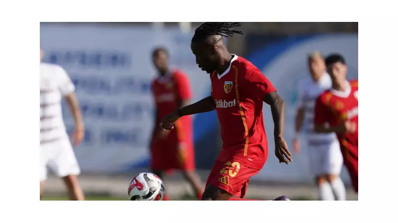 Kayserispor, 5 Golün Sahibi Oldu! Adana Demirspor'u Saha Dışına Attı!