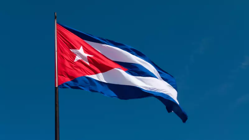 Küba Hakkında Bilmeniz Gerekenler: Telefon Kodu, Plaka Kodu ve Daha Fazlası!