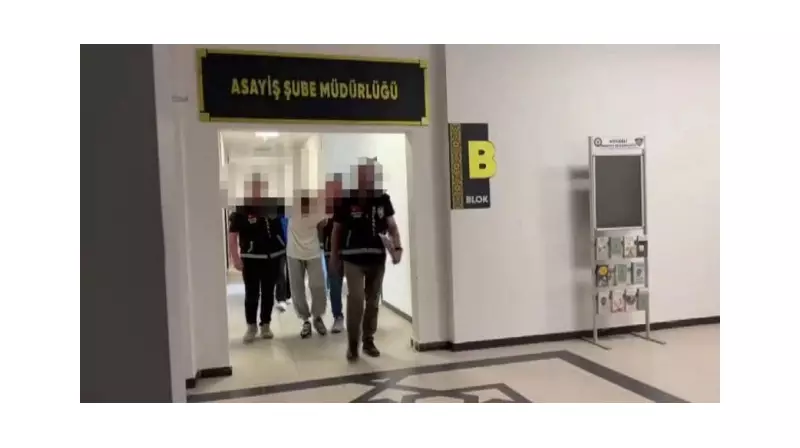 Kocaeli'de Genç Yaşamını Kaybetti: Bıçaklı Saldırıda 3 Kişi Tutuklandı!