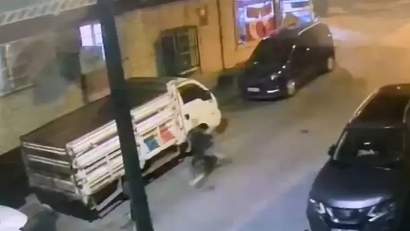 Kıskançlık Kıskacında Bir Cinayet: Eşine Mesaj Attığı İçin Boğazını Kesti!