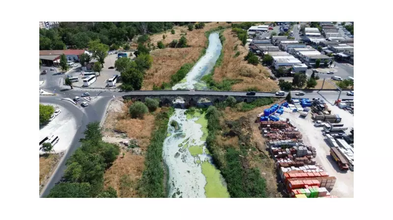 Lüleburgaz Deresi'nde Şok Eden Değişim: Suyun Rengi Nasıl Böyle Oldu?