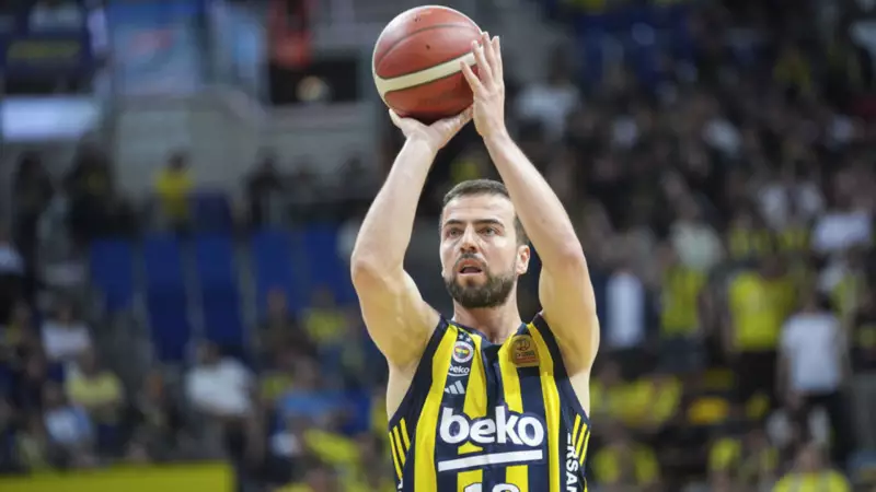 Melih Mahmutoğlu Fenerbahçe Beko'da Kalmaya Devam Ediyor: Taraftarlar Ne Düşünüyor?