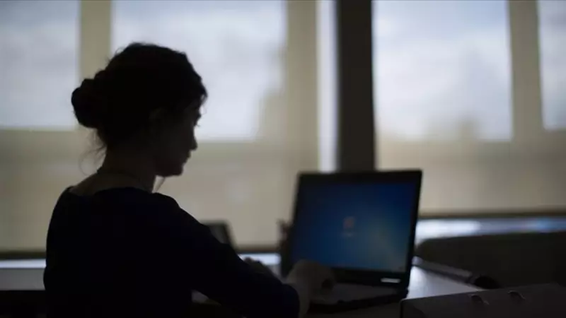 Memurlar İçin Yarı Zamanlı Çalışma Rehberi: Kimler Yararlanabilir, Maaş Nasıl Hesaplanır?