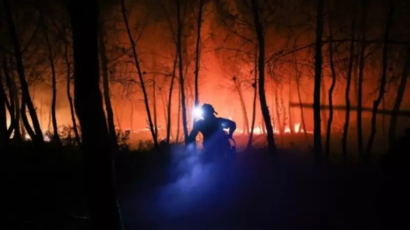 Oroposta'da Çıkan Orman Yangını Atina'yı Tehdit Ediyor: 60 Kilometre Uzaklıkta Alevler Yükseliyor!