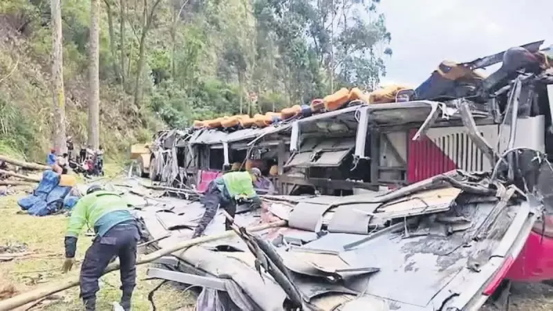 Peru'da Korkunç Otobüs Kazası: 18 Can Yitirildi, Yaralılar Var!