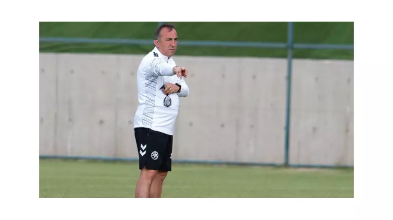 Recep Ücardan'dan Şok Karar: Michalak ve Boutobba Takımda İstenmedi!