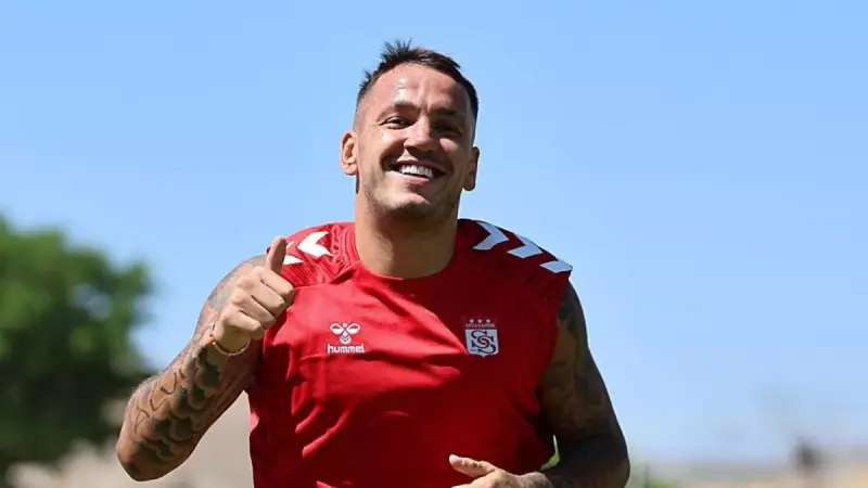 Rey Manaj'ın Yeni Takımı Açıklandı: Taraftarlar Şaşkına Döndü!