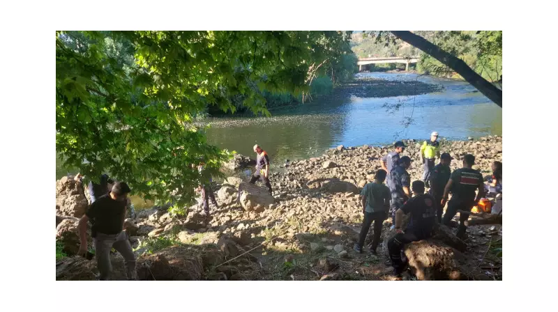 Sakarya Nehri'nde İki Kişi Kayboldu: Arama Kurtarma Ekipleri Seferber Oldu!