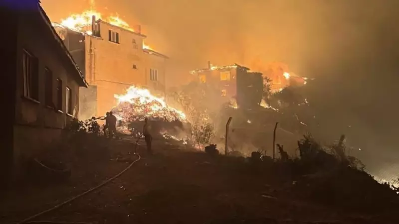 Sakarya'da Alevler Köyü Tehdit Etti: Orman Yangını Kontrolden Çıktı!
