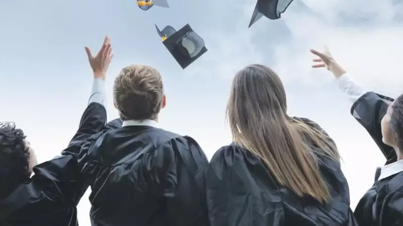 Sağlık Sektörü İstihdamda Zirvede: Üniversite Mezunları İçin Altın Fırsat!