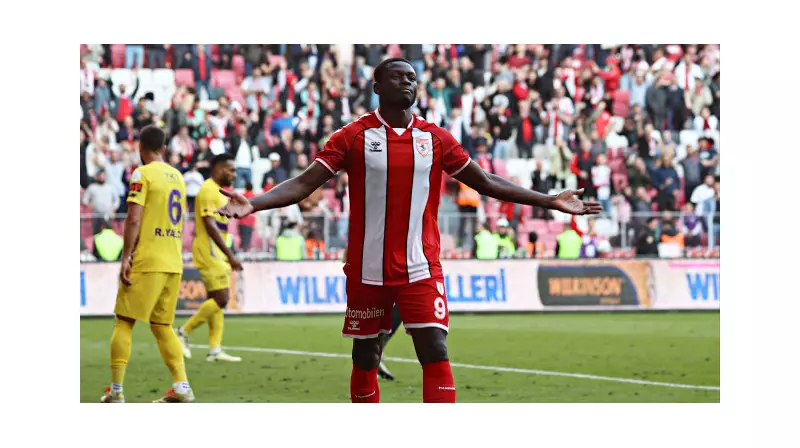 Samsunspor, Mouandilmadji ile Yollarını Uzattı! Taraftarlar Ne Diyor?