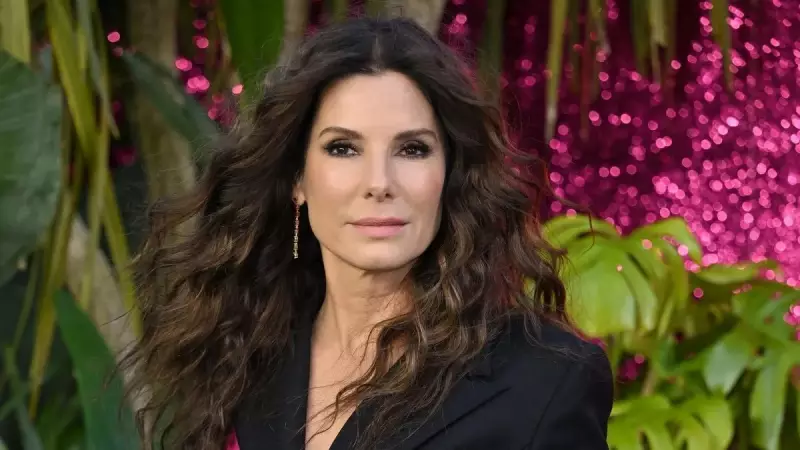 Sandra Bullock: Hollywood'un Parlayan Yıldızının Başarı Hikayesi ve Zamansız Büyüsü
