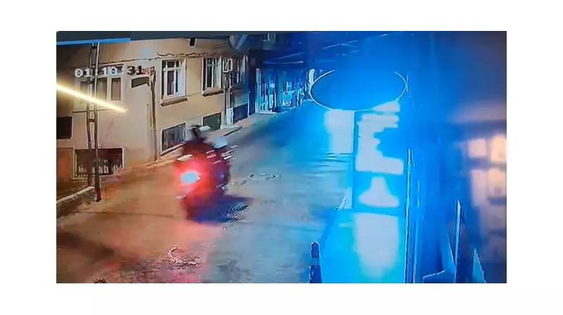Sarıyer'de Dehşet Saçan Motosikletli Saldırı: Kameralar Anı Böyle Yakaladı!
