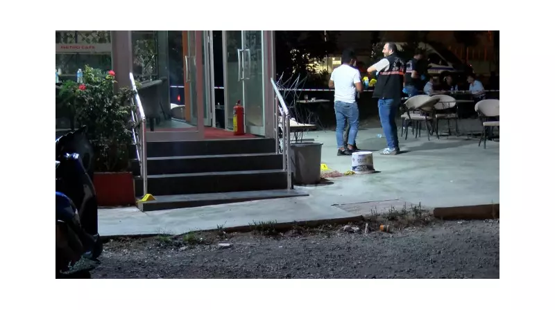 Silahlı Saldırıda Kan Donduran Anlar: İstanbul'da Kafe Tarandı, 3 Yaralı!