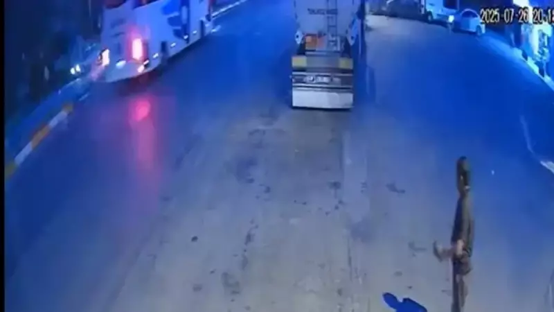Sivas'ta Yaya Kazası: Güvenlik Kamerasından Çarpıcı Görüntüler!