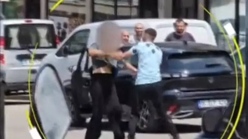 Şok Eden Görüntüler: Kadın Sürücünün Trafikteki Öfke Nöbeti Kameralara Yansıdı!