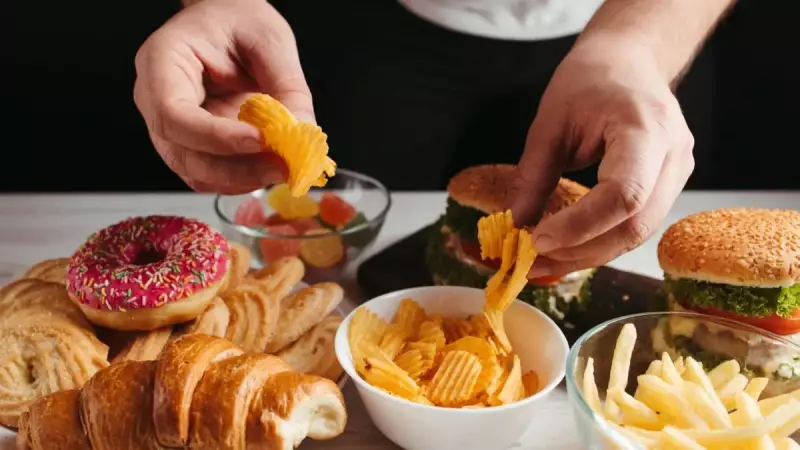 Şok Uyarı: Yediğiniz Her Lokma Beyninizi Küçültüyor Olabilir!