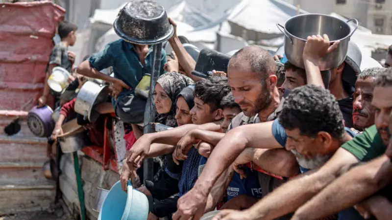 İsrail Ordusu Gazze'ye Havadan Yardım Bıraktı: İşte Detaylar