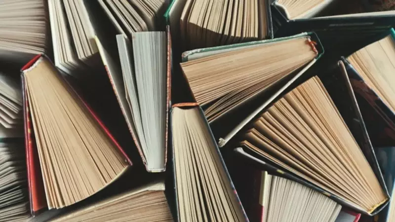 TDK'ya Göre 'Üst Geçit' Nasıl Yazılır? Ayrı mı, Bitişik mi? İşte Doğru Kullanım!