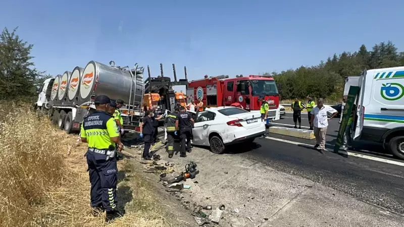 TEM Otoyolu'nda Feci Kaza: 5 Can Yitirildi, Yaralılar Var!