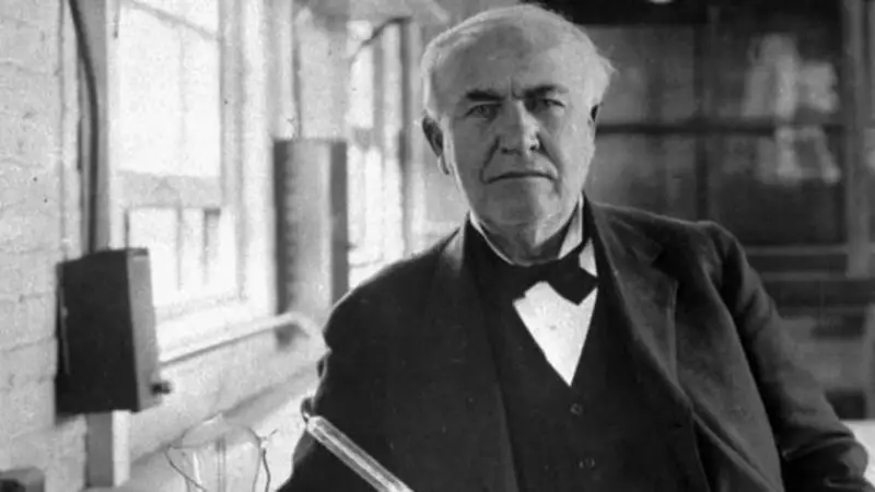 Thomas Edison'un Işığı: Ampulün Arkasındaki Dahiyane Zekâ ve Diğer İcatları