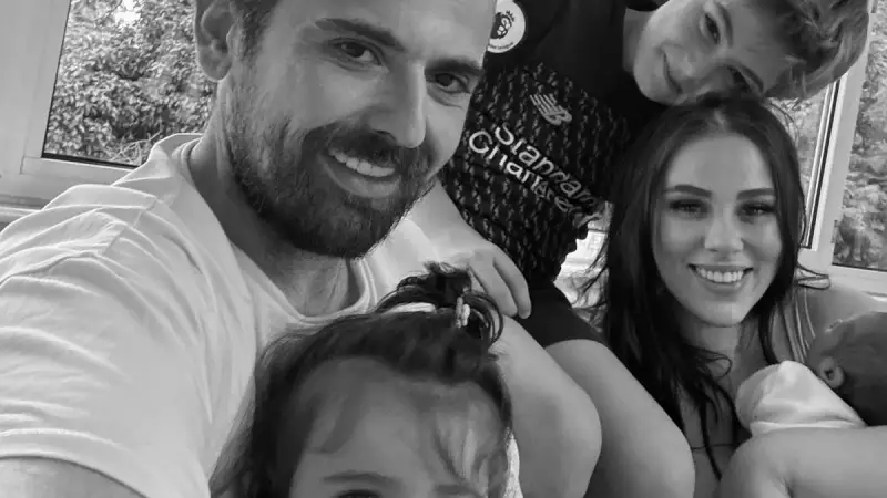 Tüğçe Tayfur'un Minik Mucizesi: Ferdi Tayfur'un Torunu Necla Hira'nın Sevimli Dünyası