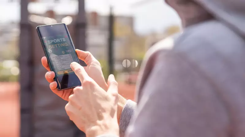 Yeşilay'dan Çarpıcı Uyarı: Sanal Kumar Tuzağına Düşmeyin!