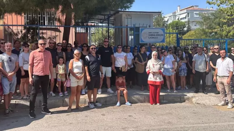 İzmir'de Okulların Birleştirilmesi Velileri Ayağa Kaldırdı: 'Eğitim Kalitesi Düşecek'