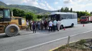 Afyonkarahisar'da Midibüs ile TIR Çarpıştı: 7 Kişi Yaralandı!