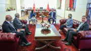 DEM Parti Heyeti CHP'yi Ziyaret Etti: Siyasi Diyalog Artıyor!