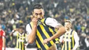 Fenerbahçe'nin Efsane İsmi İrfan Can Kahveci'den Şok Açıklama: 'Takımı Bırakmıyorum!'