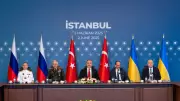 Rusya ve Ukrayna İstanbul'da Masaya Oturuyor: Barış Görüşmeleri Yeniden Başlıyor!