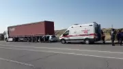 Sivas'ta Park Halindeki Otomobile TIR Çarptı: 1 Ölü, 5 Yaralı!