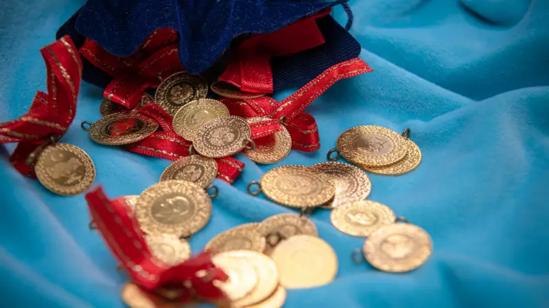 1 Ağustos 2025 Altın Fiyatları: Cumhuriyet Altını, Bilezik ve Gram Altın Ne Kadar?