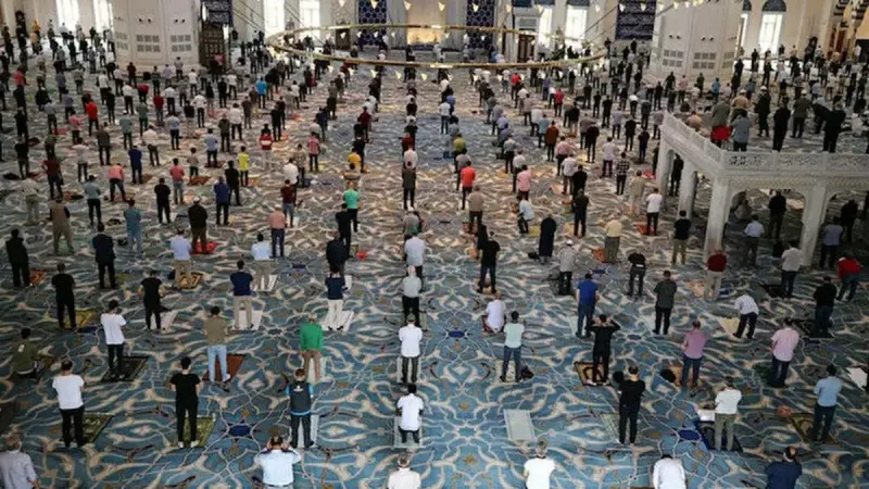 1 Ağustos 2025 Cuma Hutbesi Yayınlandı: İşte Bu Haftanın Öne Çıkan Mesajları!