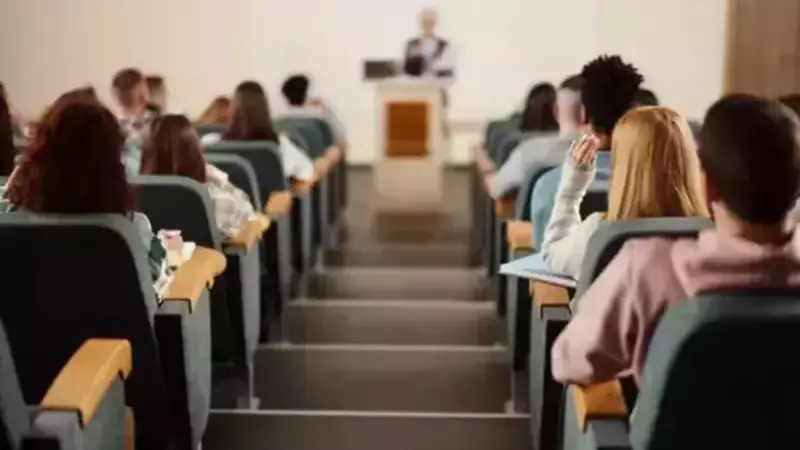 2025'te Burs Peşinde Koşanlar İçin Rehber: TEV'den Kızılay'a, Hangi Kurum Ne Kadar Burs Veriyor?