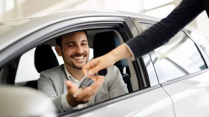 2025'te Hangi Araçlar Ucuzlayacak, Hangileri Zamlanacak? İşte Yeni OTV Düzenlemesi ve Fiyat Listesi!