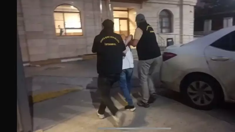 22 Yıl Firardaki Aranan Şüpheli Esenyurt'ta Kıskıvrak Yakalandı!