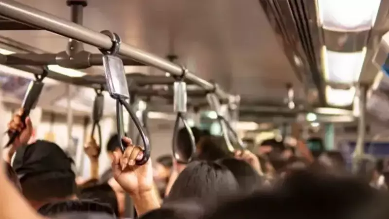 30 Ağustos Zafer Bayramı'nda Toplu Taşıma Ücretsiz Mi? İşte 2025 Detayları!