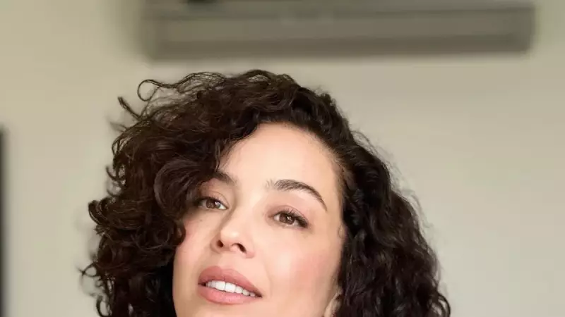 47 Yaşındaki Dünya Güzeli Azra Akın'dan Şaşırtan Estetik İtirafı!