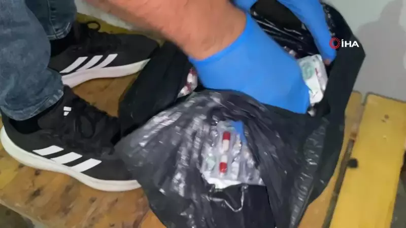Adana'da 16 Yaşındaki Gençten Şok Operasyon: 2 Bin 809 Uyuşturucu Hap Ele Geçirildi!
