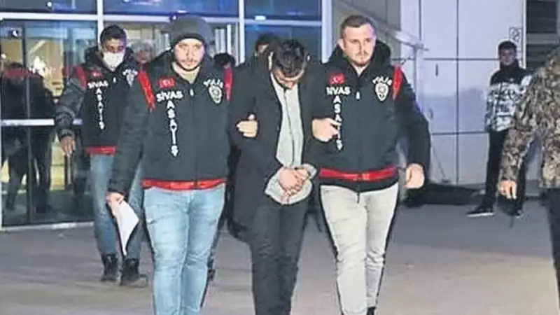 Adana'da Tüyler Ürperten Olay: Öldürdükleri Genç Adamın Ailesinden Para İstediler!