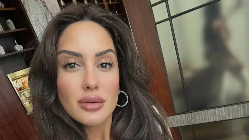 Şahra Işık Aybirdi Hastaneye Kaldırıldı: Emzirme Tutkusu Yüzünden Sağlığından Oldu!