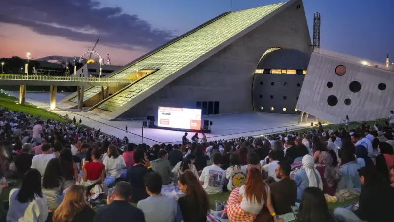 Açık Hava Sinema Keyfi Başladı! İstanbul'da Sinema Rüzgarı Esen 7 Nokta
