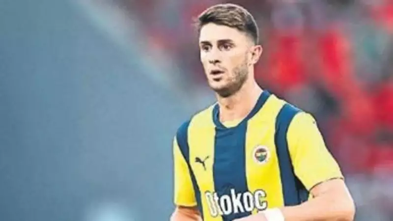 Amrabat'ın Fenerbahçe'ye Transferi Resmen Açıklandı! İşte Detaylar ve Beklentiler