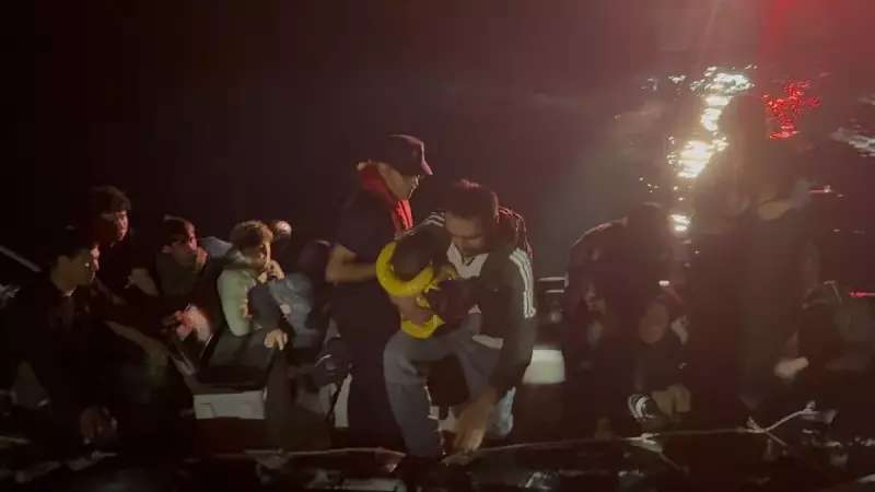 Çanakkale'de Göçmen Kaçakçılığı Operasyonu: 25 Kaçak Göçmen ve 1 Kaçakçı Yakalandı!